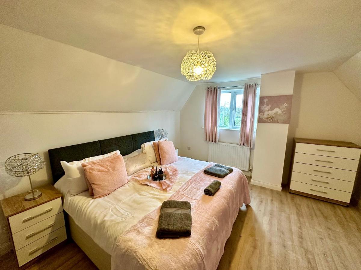 Three Bedroom Rural, Relaxing And Peaceful,Dogs Welcome! With Cymru Holidays Abergavenny Exteriér fotografie